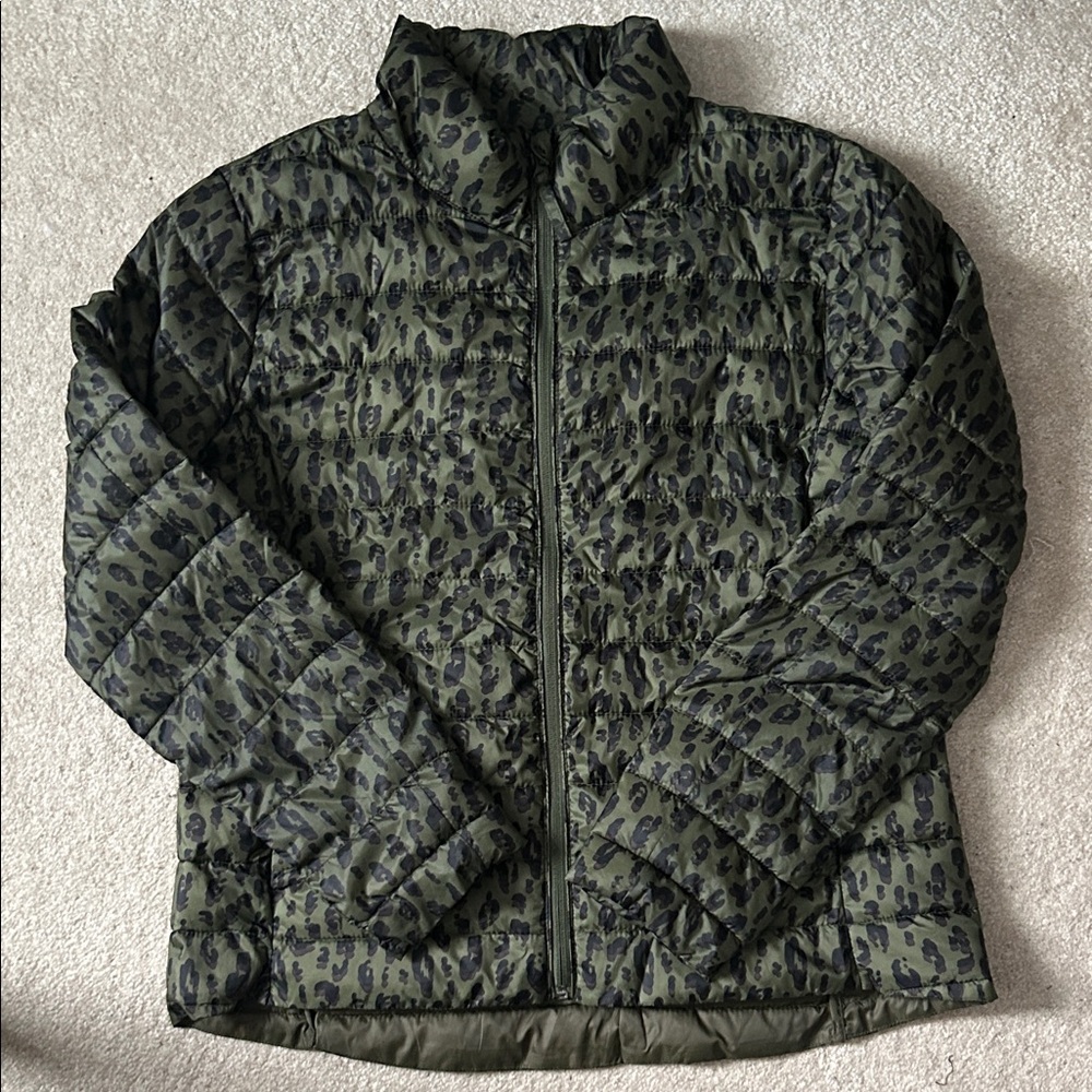 Old Navy Active Green Leopard Puffer Jacket Large